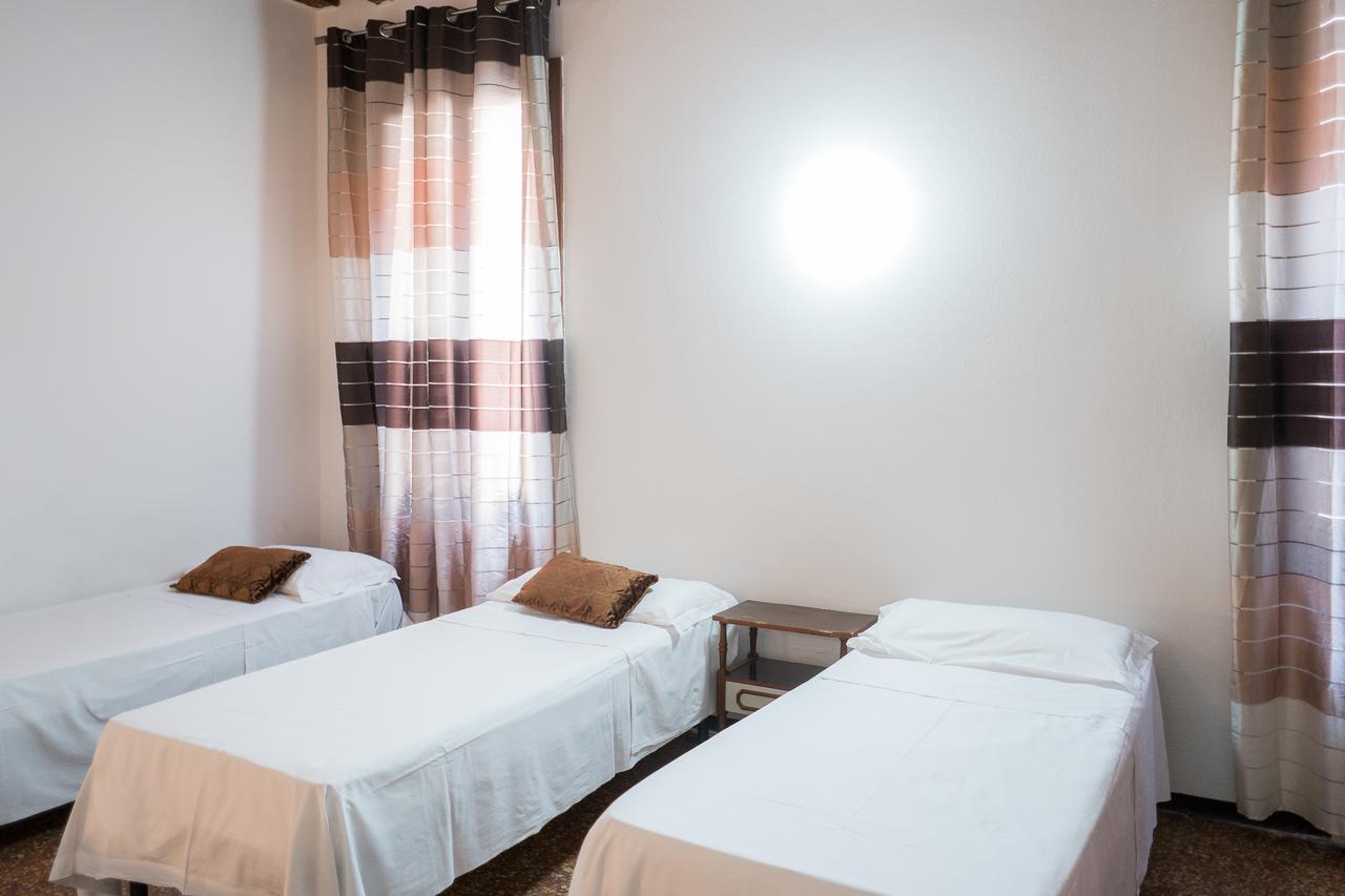 Backpackers House Affittacamere 2*